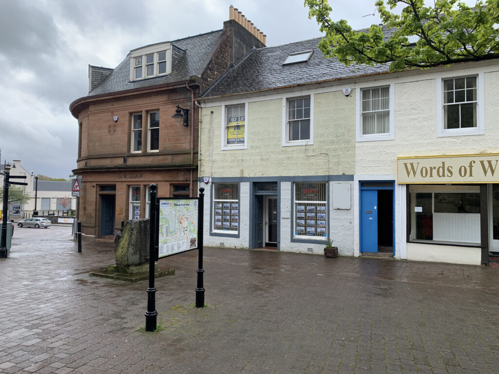 The Square, Cumnock