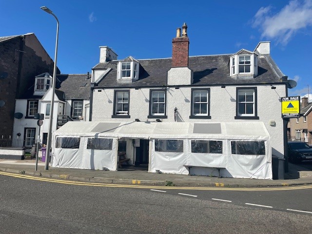 South Esk Inn, 37 Wharf Street, Montrose, Angus